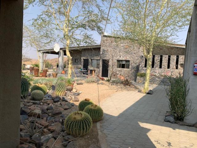 3 Aloes Guesthouse Uis ภายนอก รูปภาพ